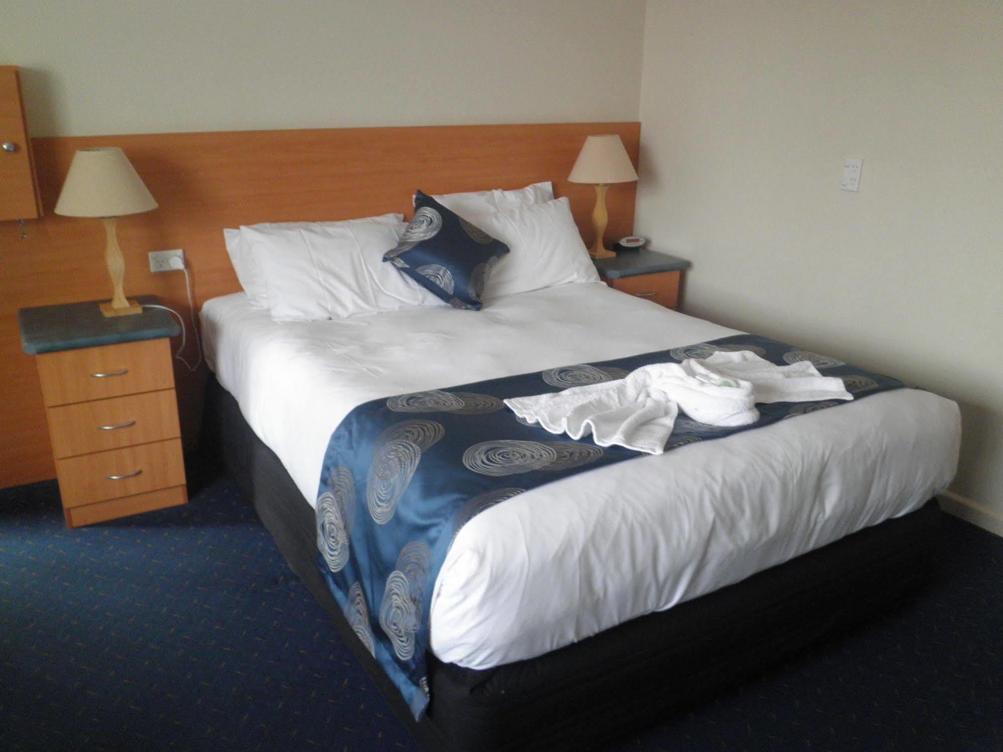 Poet'S Recall Motel Gundagai Bagian luar foto