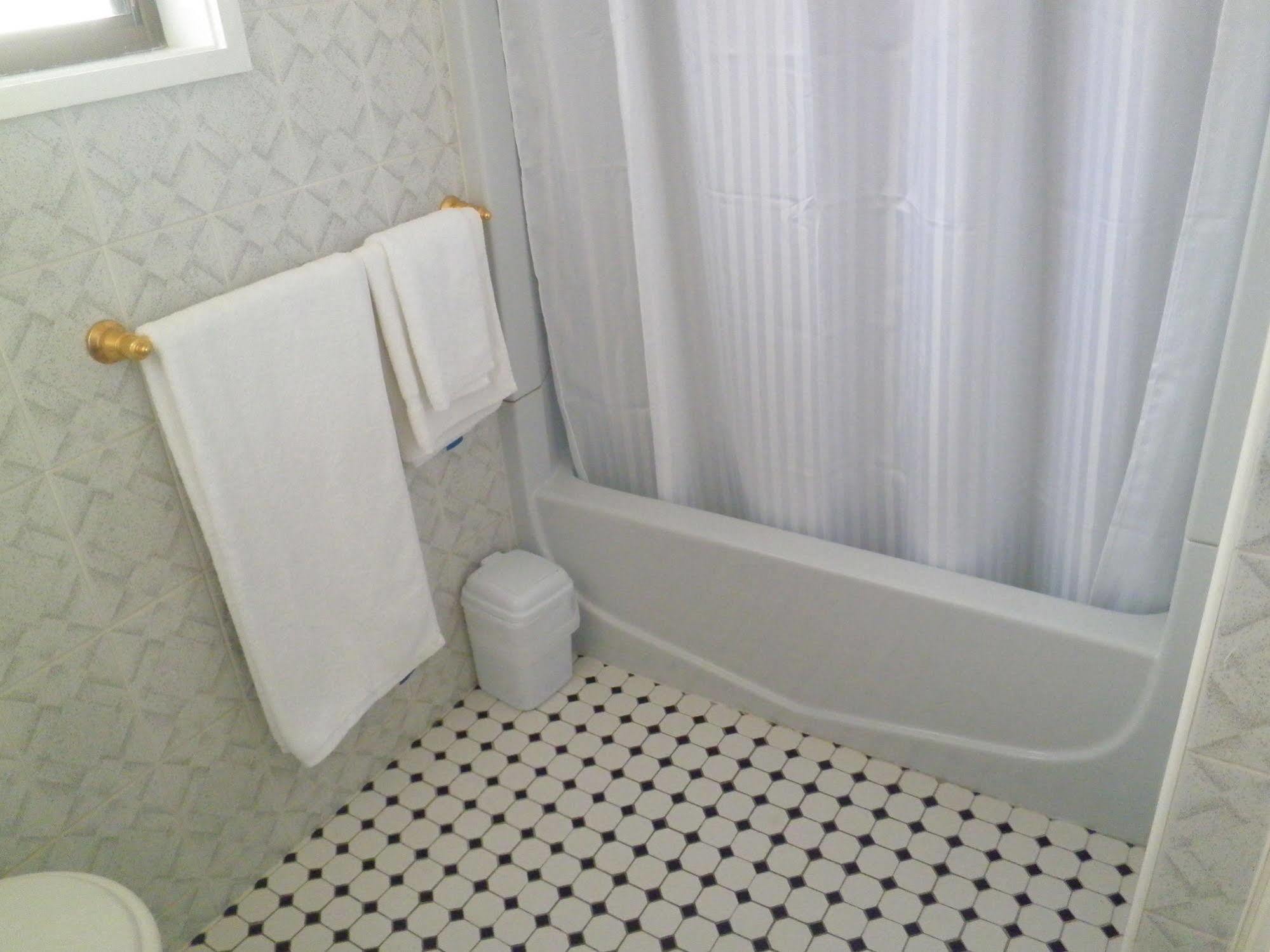 Poet'S Recall Motel Gundagai Bagian luar foto