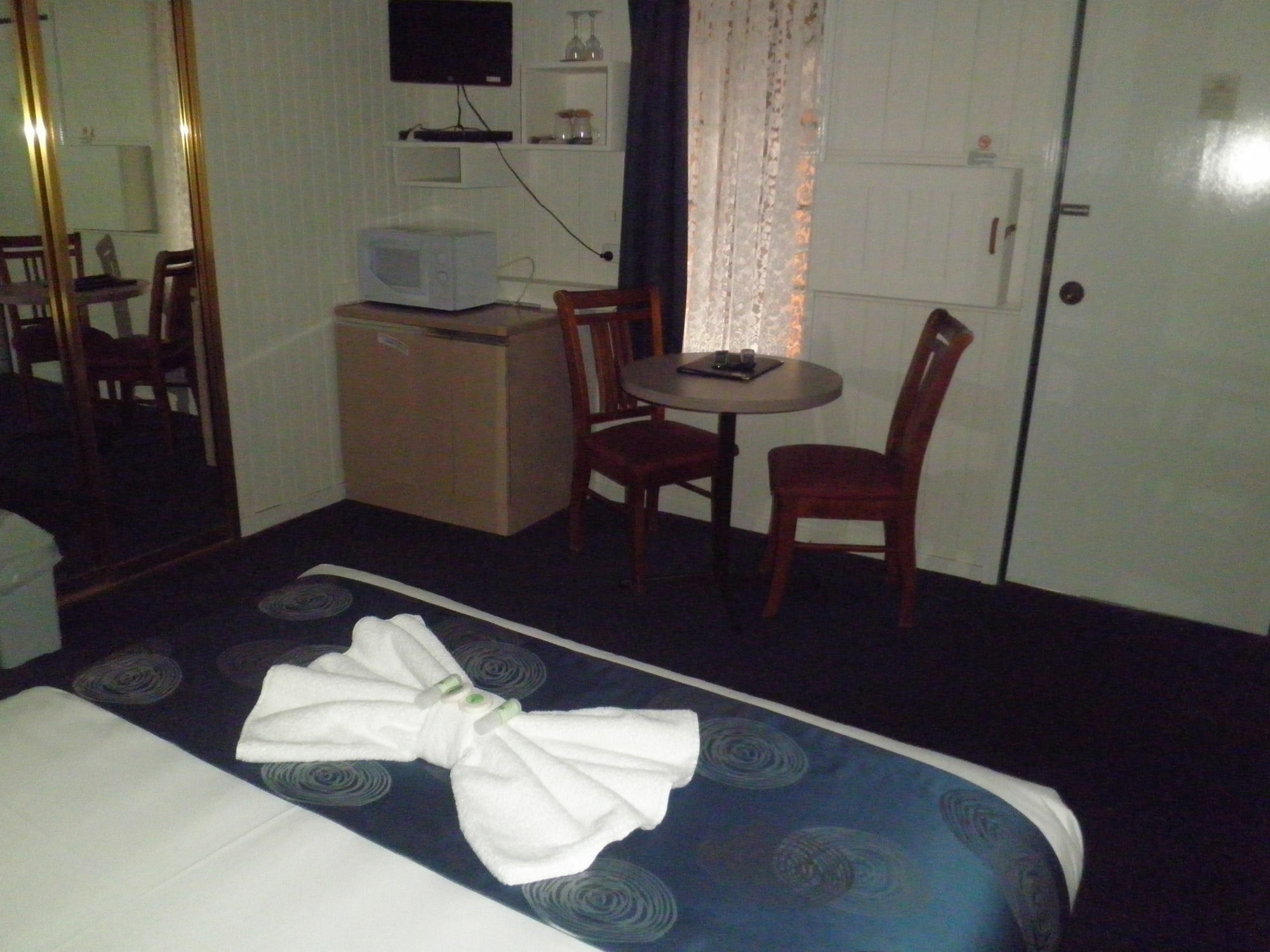 Poet'S Recall Motel Gundagai Bagian luar foto